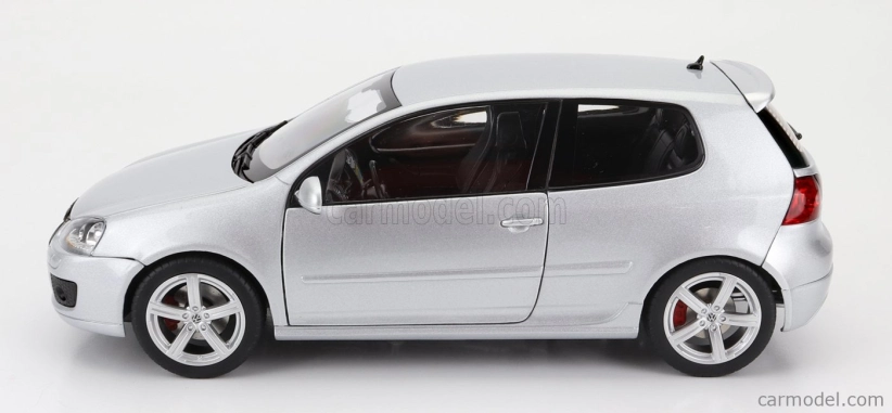Norev Volkswagen Golf V Gti Pirelli 2007 1:18 Strieborný