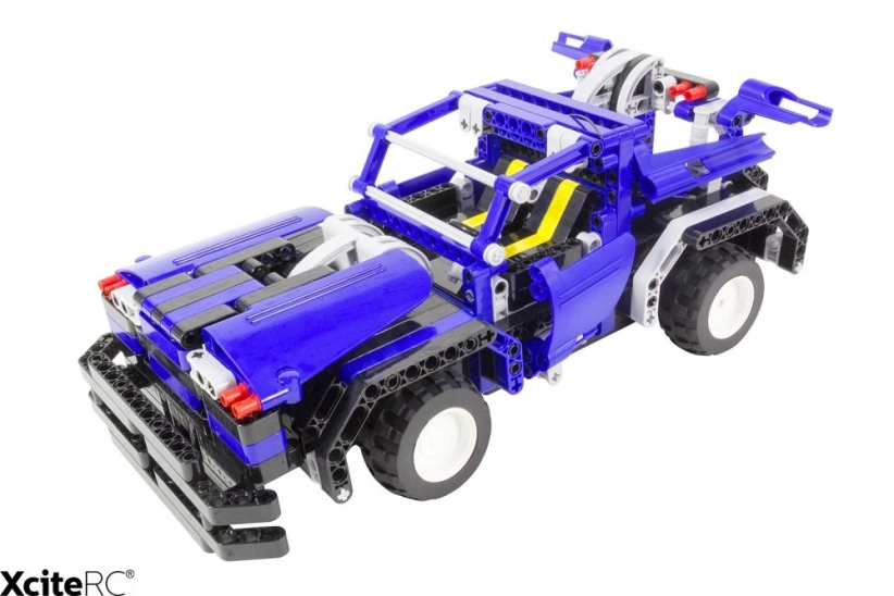 RC stavebnice kabriolet a limuzína 2v1