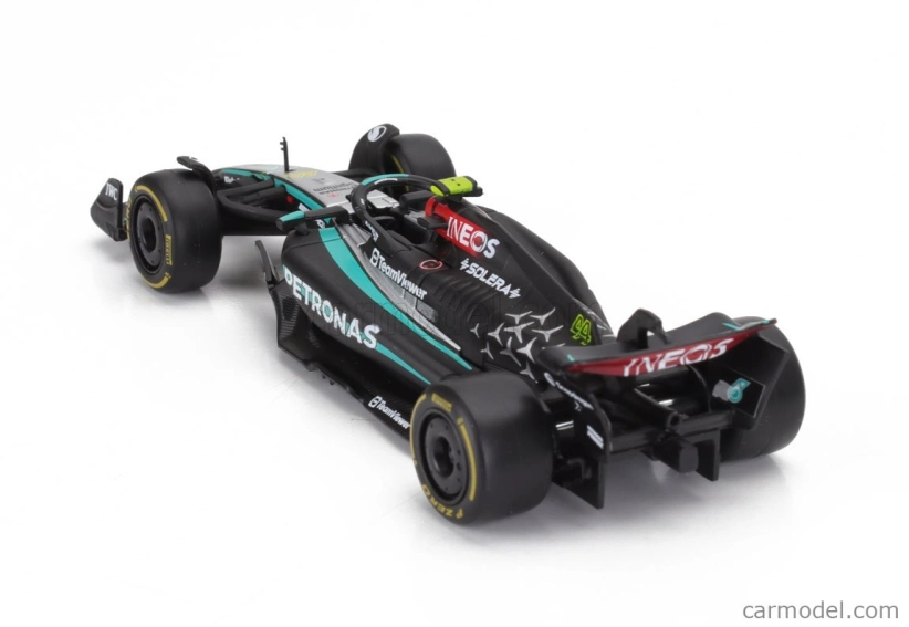 Bburago Mercedes gp F1 W15 Eq Performance Team Amg Petronas Motorsport N 44 Season 2024 Lewis Hamilton 1:43 čierna strieborná zelená