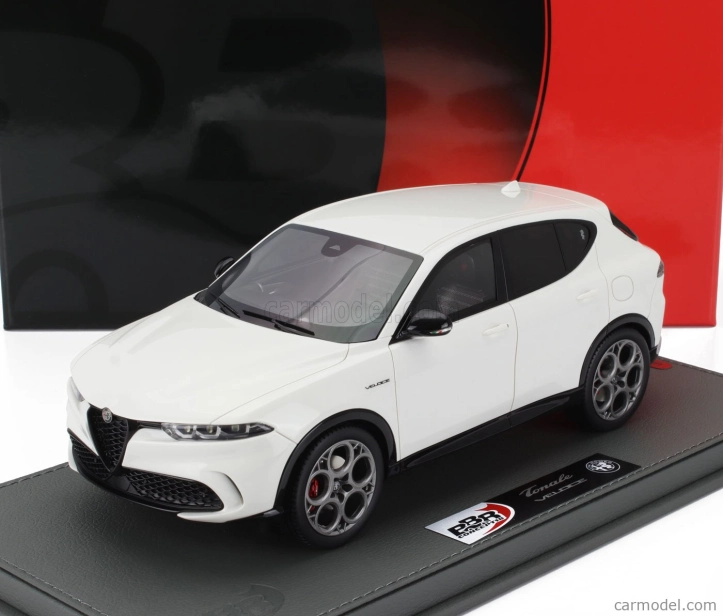 Bbr-models Alfa romeo Tonale Veloce Plug-in Hybrid 2023 - Con Vetrina - S vitrínou 1:18 Bianco Alfa - Biela