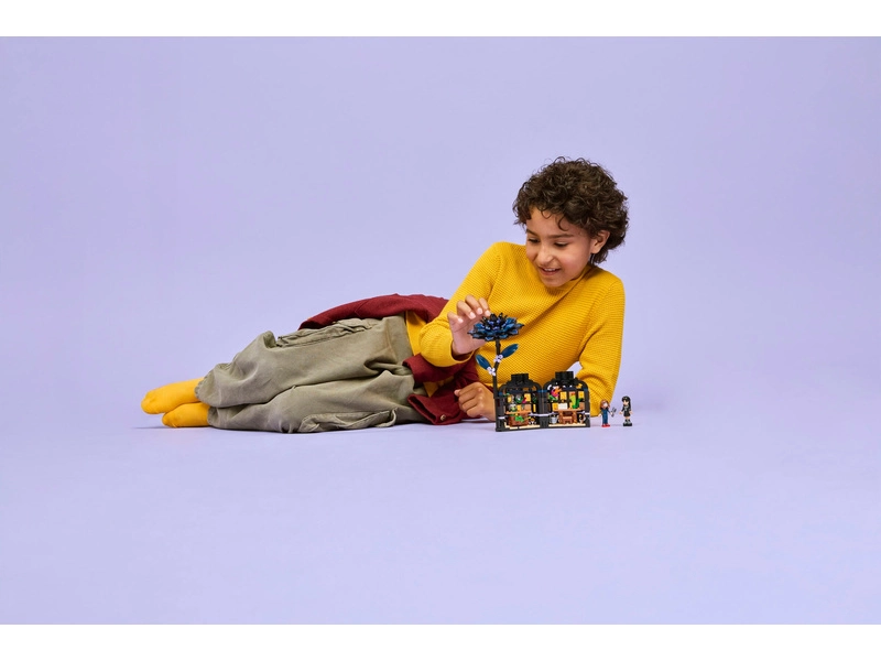 LEGO Wednesday - Čierna georgína