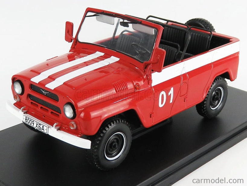 Edicola UAZ 469b N 01 Cabriolet Open Fire Engine 1972 - Damage Blister Box 1:24 Červená Bílá
