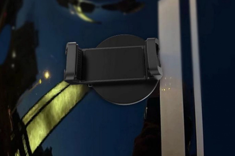 Magnetický držiak telefónu s dvoma studenými pätkami