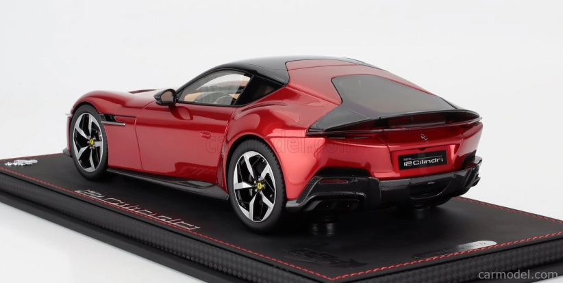 Bbr-models Ferrari 12cilindri V12 830cv Panoramic Roof 2024 - Con Vetrina - With Showcase 1:18 Rosso Fuoco - Červená S Černou