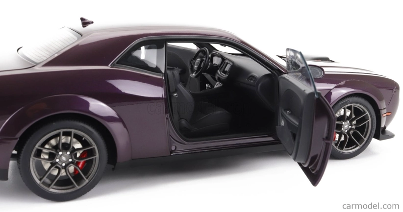 Autoart Dodge Challenger R/t Scat Pack Widebody 2022 1:18 Hellraisin Purple