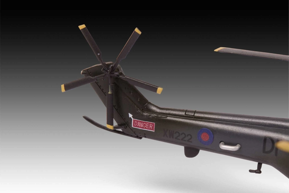 Plastic ModelKit vrtuľník 03746 – Westland Puma HC.1 (1:144)
