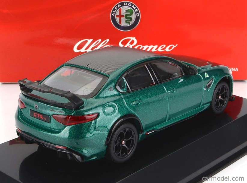 Bburago Alfa romeo Giulia Gtam 2020 1:43, zelená