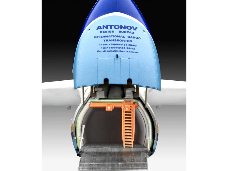 Revell Antonov An-225 Mrija (1:144)