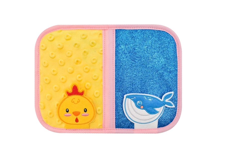 2Kids Toys Senzorická busy kniha Jednorožec 4