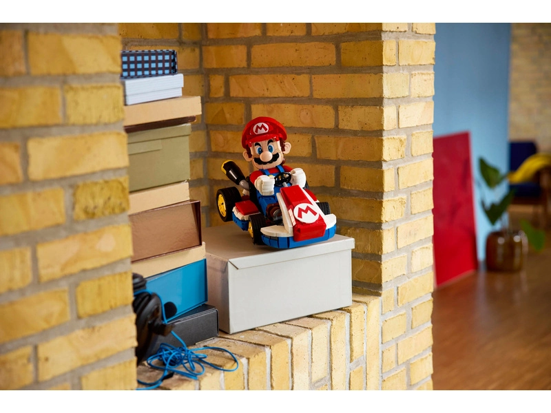 LEGO Super Mario - Mario Kart™: Mario a štandardná motokára