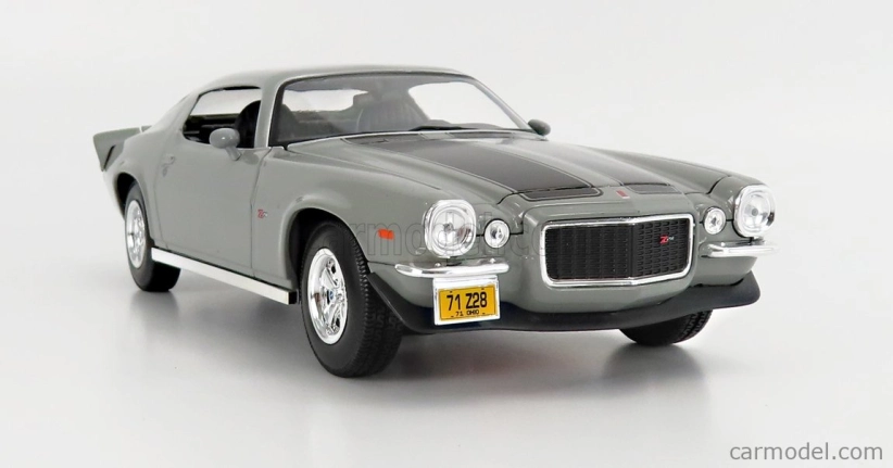 Maisto Chevrolet Camaro Z/28 Coupe 1971 1:18 Grey Met