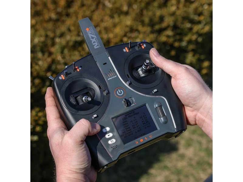 Spektrum NX7e+ DSMX 14 kanálov Black Edition