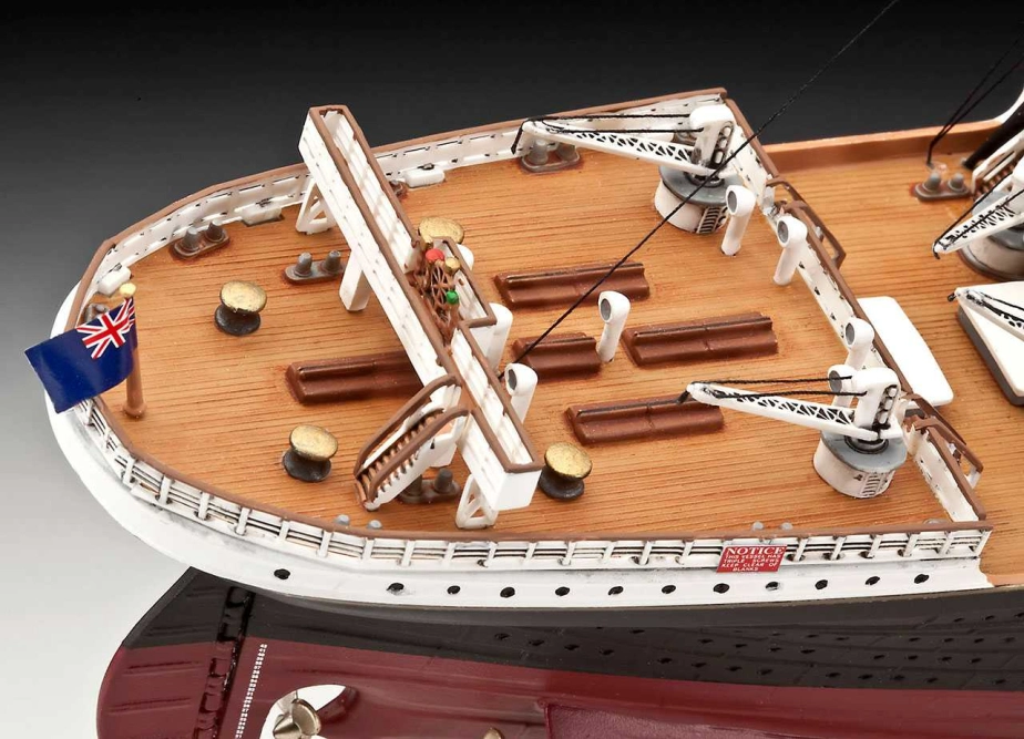 Revell R.M.S. Titanic 100. výročie darčeková sada