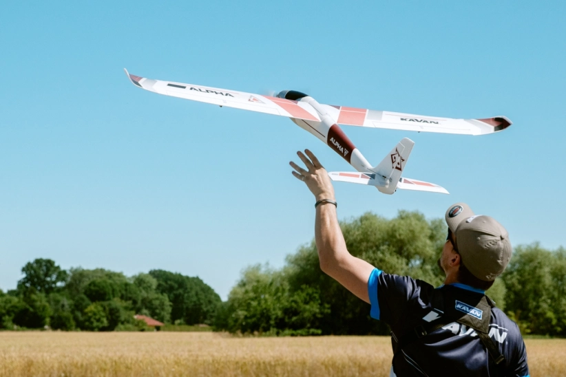 RC lietadlo Alpha 1500 V2 ARF, červené