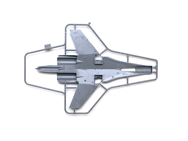 Zvezda Suchoj SU-27SM (1:72)