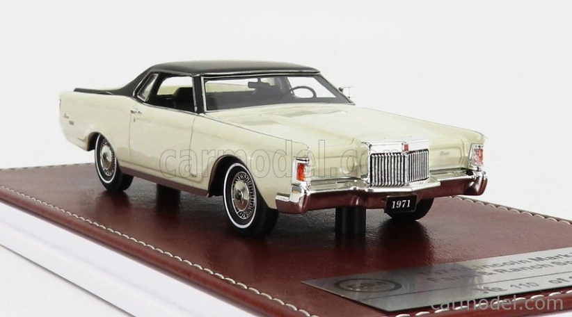 Great-iconic-models Lincoln Continental Mark Iii Farm And Ranch 1971 1:43 Bílá