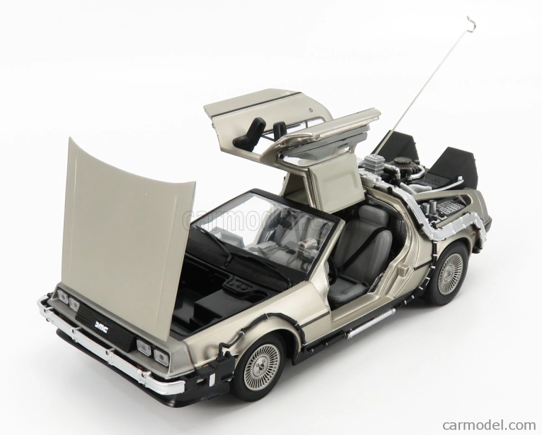 Sun-star De lorean Time Machine - Back To The Future 1 - Ritorno Al Futuro 1 1:18 Silver