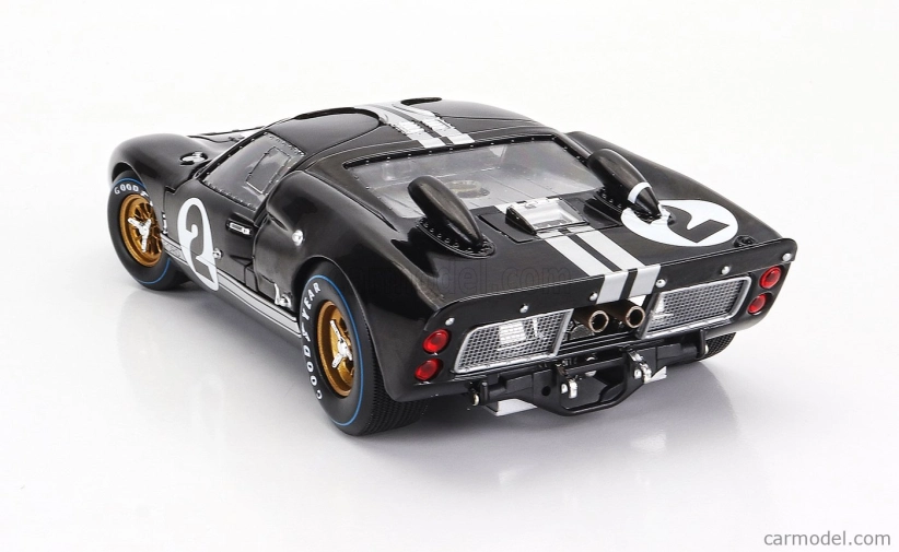 Shelby-collectibles Ford usa Gt40 Mkii 7.0l V8 Team Shelby American Inc. N 2 Víťaz 24h Le Mans 1966 B.mclaren - C.amon 1:18 Čierna strieborná