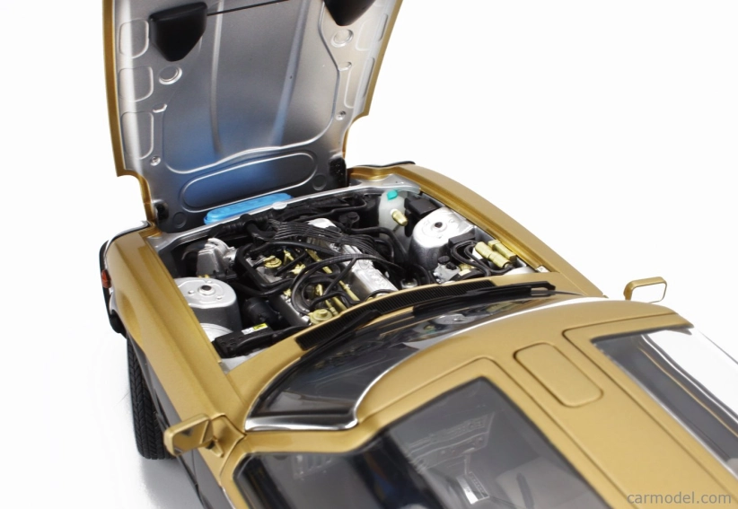 Autoart Nissan Fairlady Z (s130) Seibu-keisatsu Super Z 1979 1:18 Zlatá čierna
