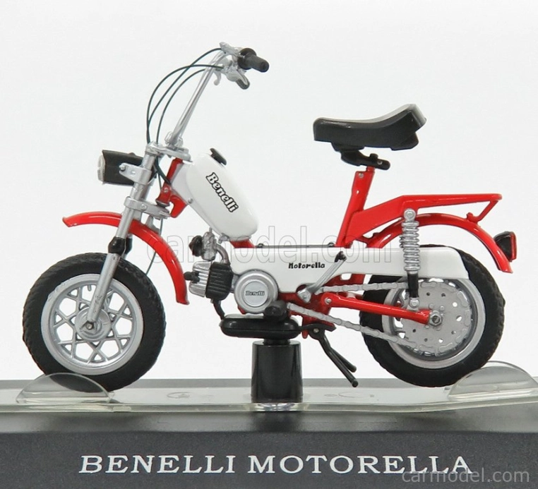 Edicola Benelli Motorella 1:18 červená biela
