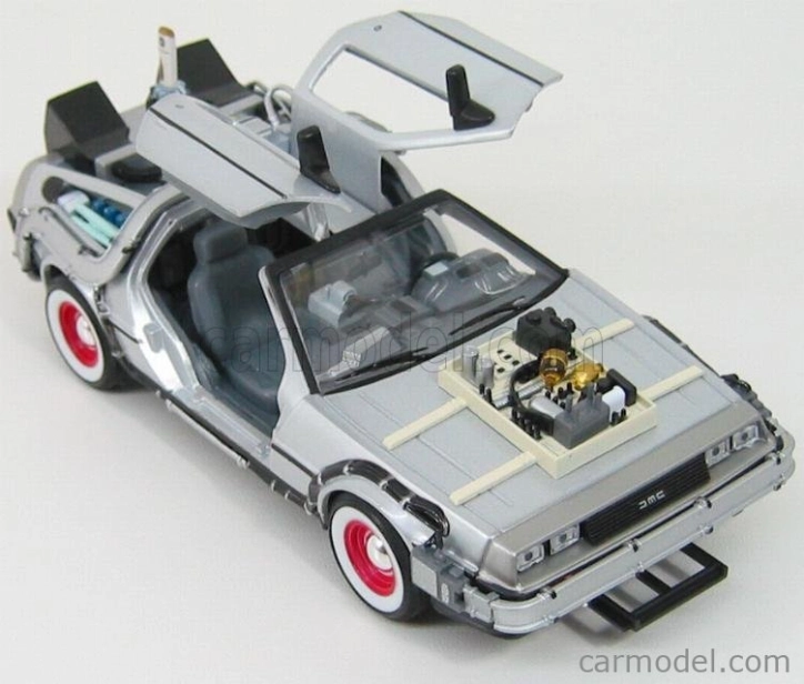 Welly De lorean Time Machine - Back To The Future 3 - Ritorno Al Futuro 3 1:24 Silver