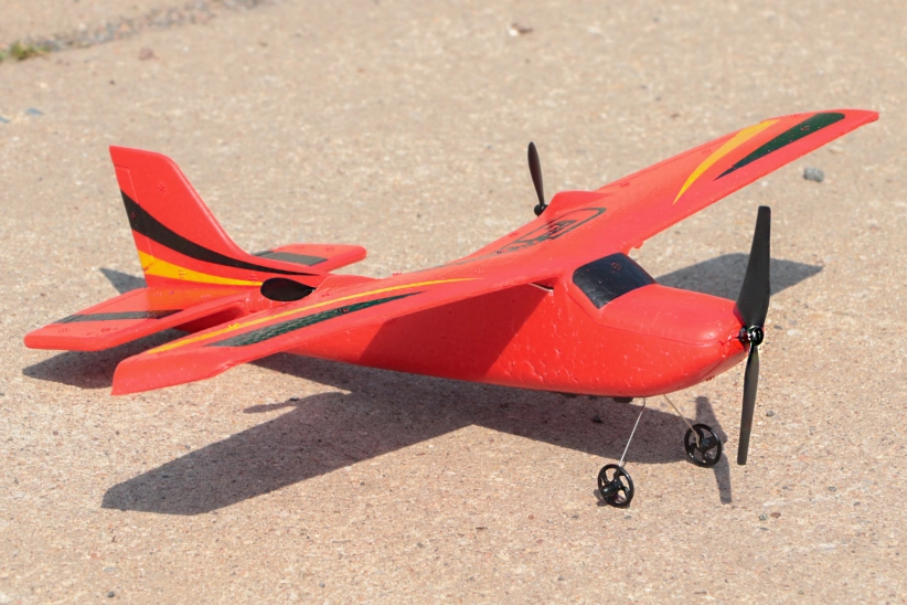 RC lietadlo Cessna Glider Z50, červená