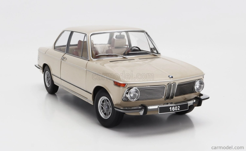 BMW 1602 radu 1 1971 v mierke 1:12 béžová