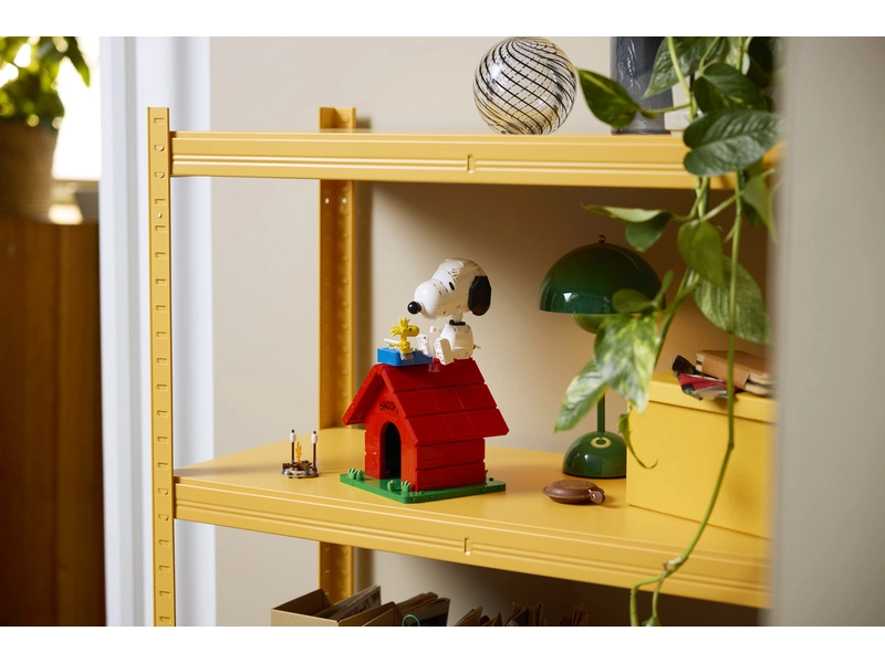 LEGO Ideas - Peanuts: Snoopyho bouda