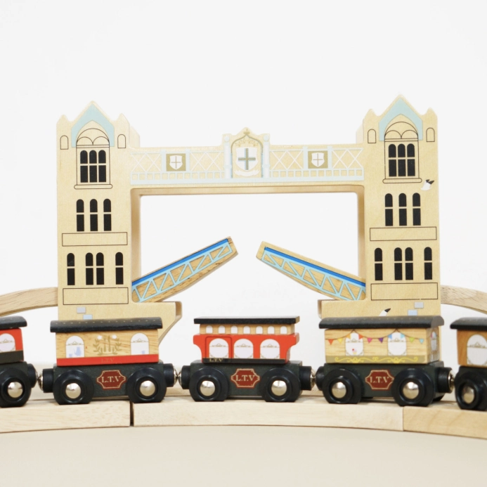 Le Toy Van Train City