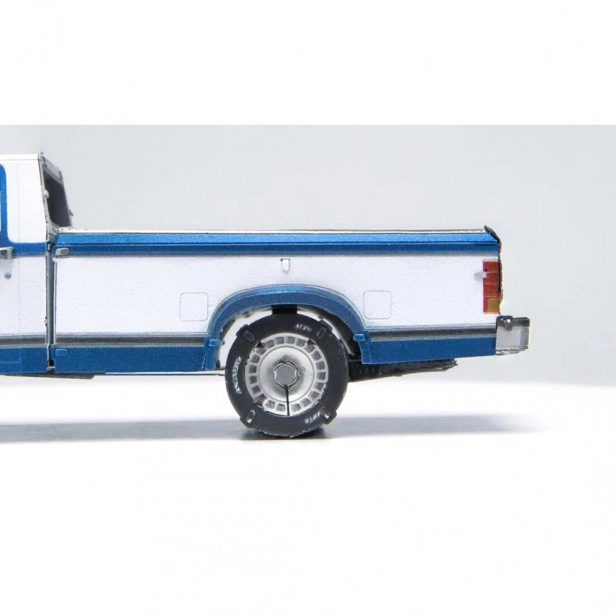 Oceľová stavebnica Ford 1982 F-150