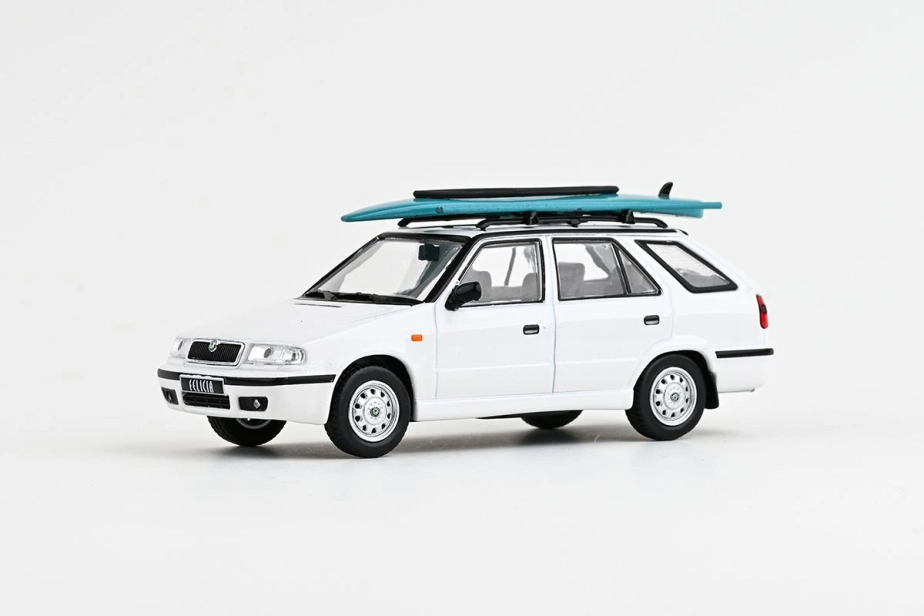 Abrex Škoda Felicia FL Combi (1998) 1:43 - White Candy