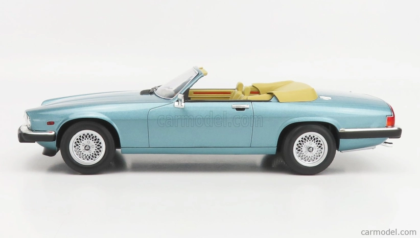 Norev Jaguar Xj-s Cabriolet 1988 1:18 Svetlo modrá