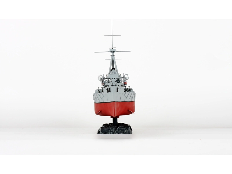 Zvezda Dreadnought ruská bojová loď (1:350)