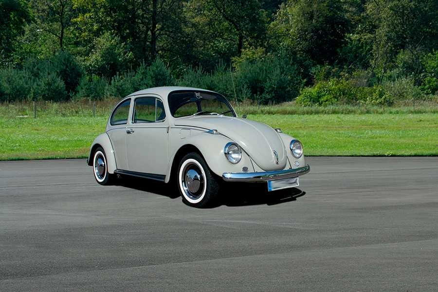 Revell VW Beetle Limousine 68 (1:24) súprava