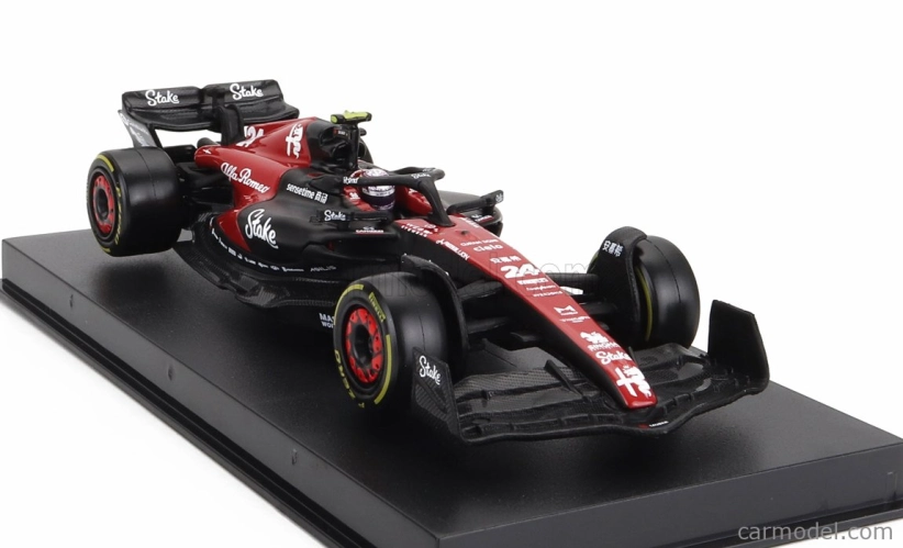 Bburago Alfa romeo F1 C43 Team Stake N 24 Season 2023 Guanyu Zhou 1:43, černá
