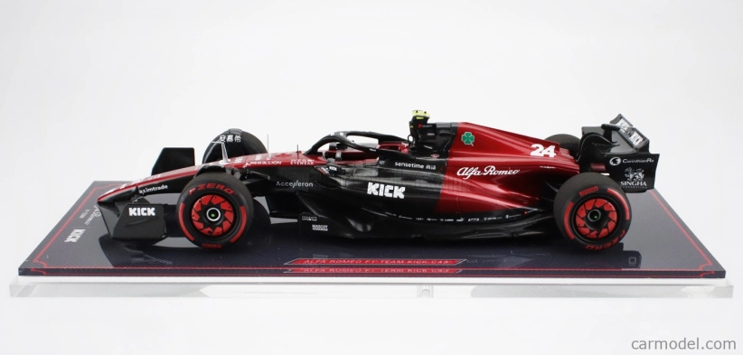Nzg Alfa romeo F1 C43 Team Stake N 24 Spanish Gp 2023 Zhou Guanyu - Con Vetrina - With Showcase 1:18 Černá Červená