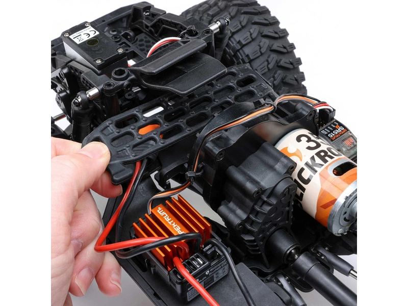 Axial SCX10 III Coyote 4WD 1:10 RTR stříbrný