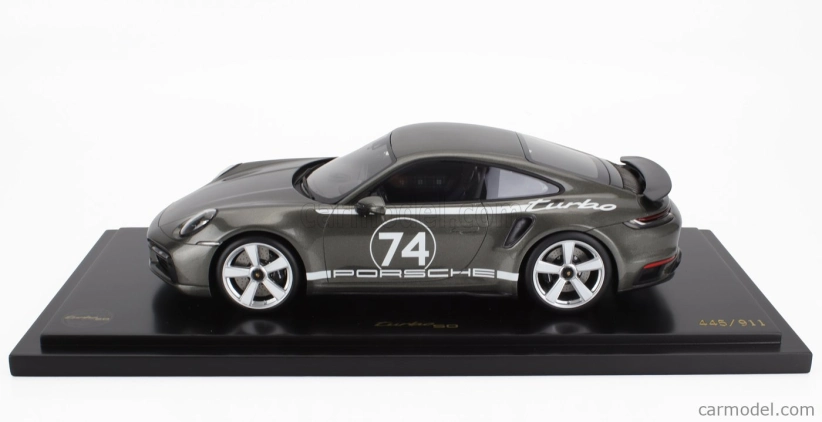 Spark-model Porsche 911 992 Coupe N 74 50th Anniversary 2023 - Con Vetrina - S vitrínou 1:18 Green Aventurine