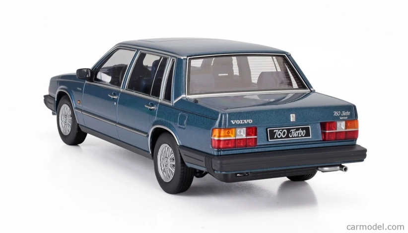 Triple9 Volvo 760 Turbo Intercooler 1985 1:18 Svetlo modrá