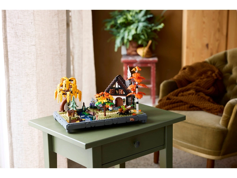 LEGO Icons - Chata a podzimní zahrada