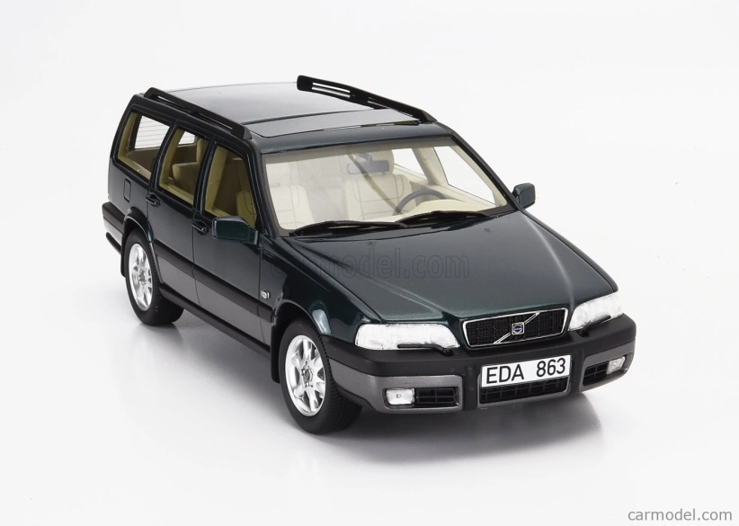 Cult-scale models Volvo V70 Xc Cross Country Sw Station Wagon 1996 1:18 Modrá Zelená Met