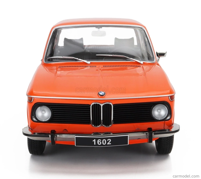 BMW 1602 radu 2 1974 v mierke 1:12 oranžová