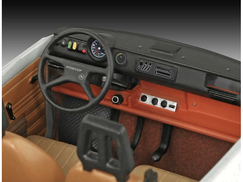Revell Trabant 601 60. výročie (1:24) (darčeková súprava)