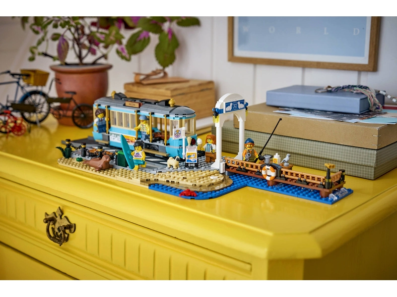 LEGO City - Historická plážová električka