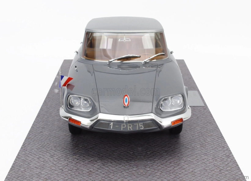 Pantheon Citroen Ds21 Chapron Presidentielle 1968 - Personal Car President Charles De Gaulle 1:18 Grey