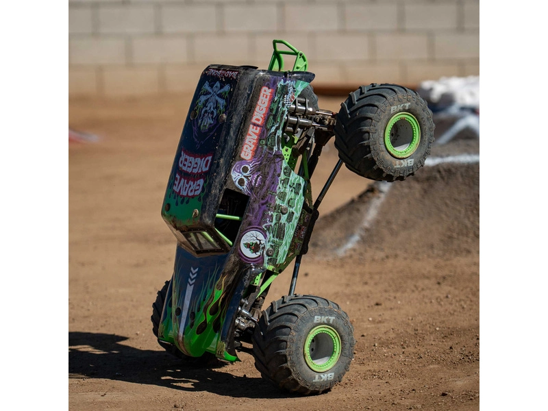 RC auto Losi LMT Monster Truck 2.0 1:8 4WD RTR Grave Digger