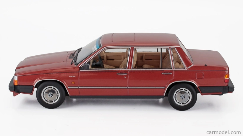 Triple9 Volvo 760 Turbo Intercooler 1985 1:18 Červená