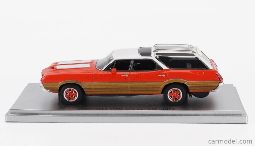 Kess-model Oldsmobile Vista Cruiser 442 Sw Station Wagon 1972 1:43 Červená Biela Drevo