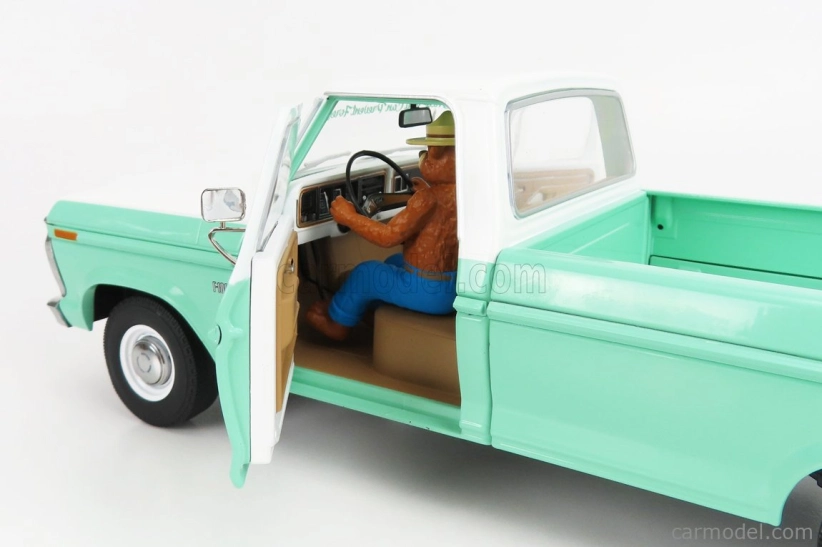 Greenlight Ford usa F-100 Pick-up Forest Service Green 1975 1:18, světle zelená