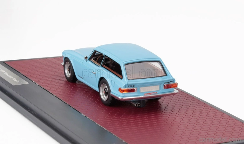 Matrix scale models Triumph Tr6 Shooting Brake Sw Station Wagon 1974 1:43 Světle Modrá